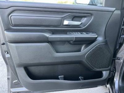 2027 RAM 1500 RAM 1500 EXPRESS CREW CAB 4X4 5'7' BOX