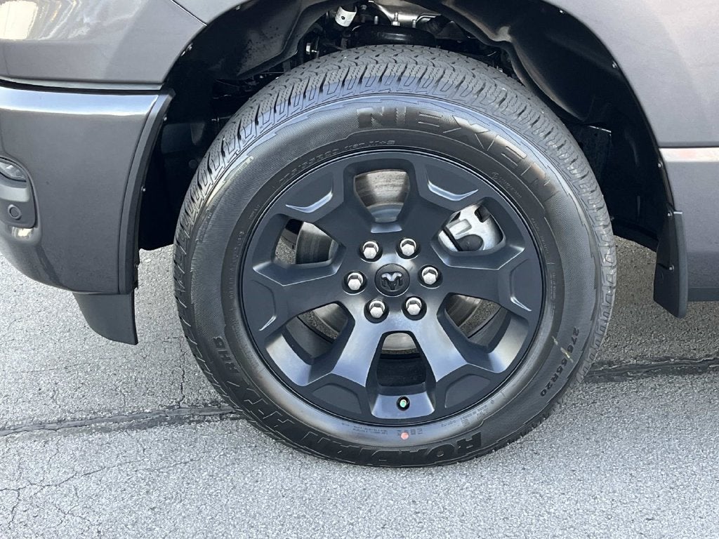 2027 RAM 1500 RAM 1500 EXPRESS CREW CAB 4X4 5'7' BOX