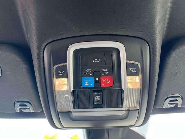 2025 RAM 1500 Laramie Crew Cab 4x4 5'7' Box