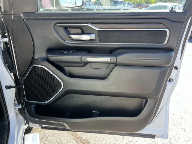 2025 RAM 1500 Laramie Crew Cab 4x4 5'7' Box