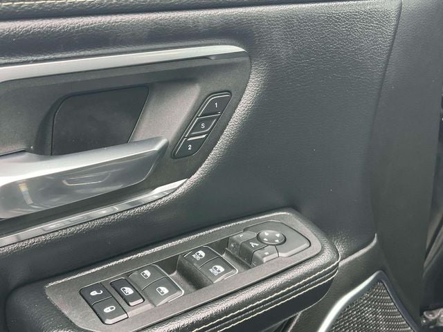 2025 RAM 1500 Laramie Crew Cab 4x4 5'7' Box