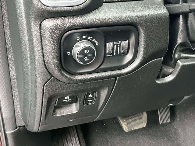 2025 RAM 1500 Laramie Crew Cab 4x4 5'7' Box