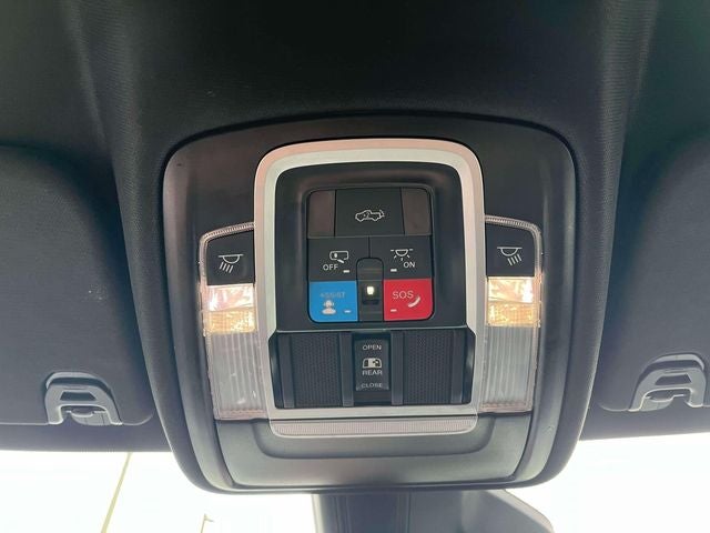 2025 RAM 1500 Laramie Crew Cab 4x4 5'7' Box