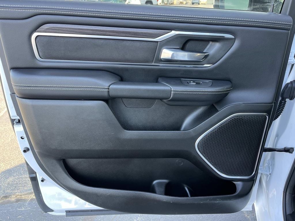 2026 RAM 1500 Laramie Crew Cab 4x4 5'7' Box