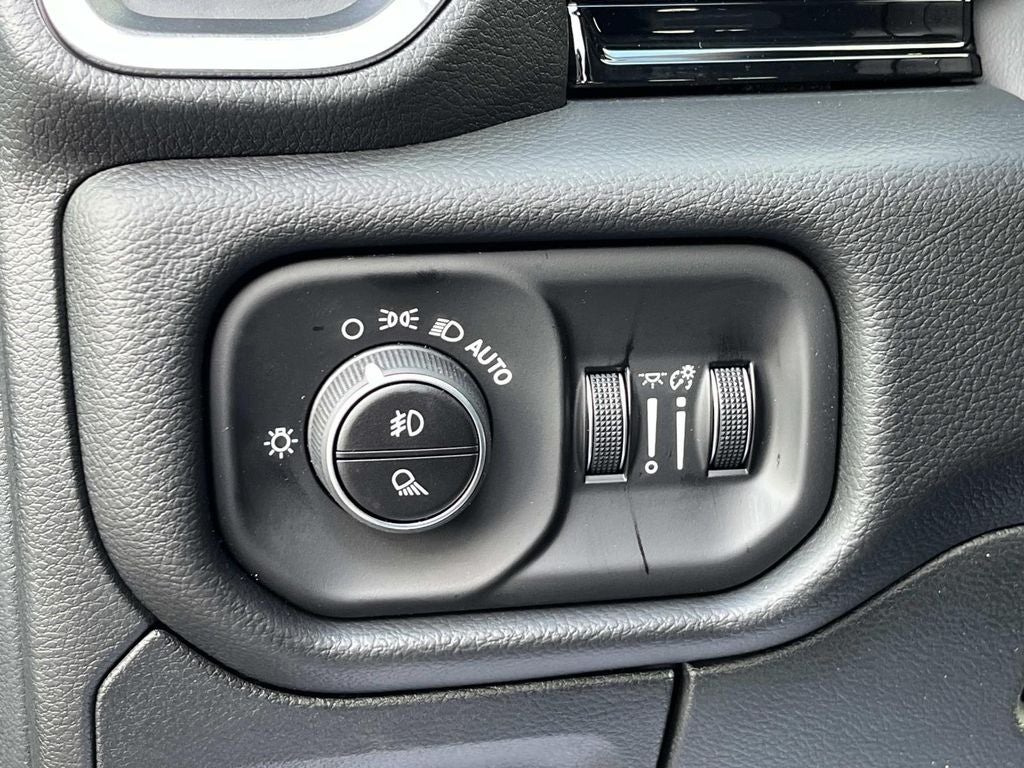 2026 RAM 1500 RAM 1500 LARAMIE CREW CAB 4X4 5'7' BOX