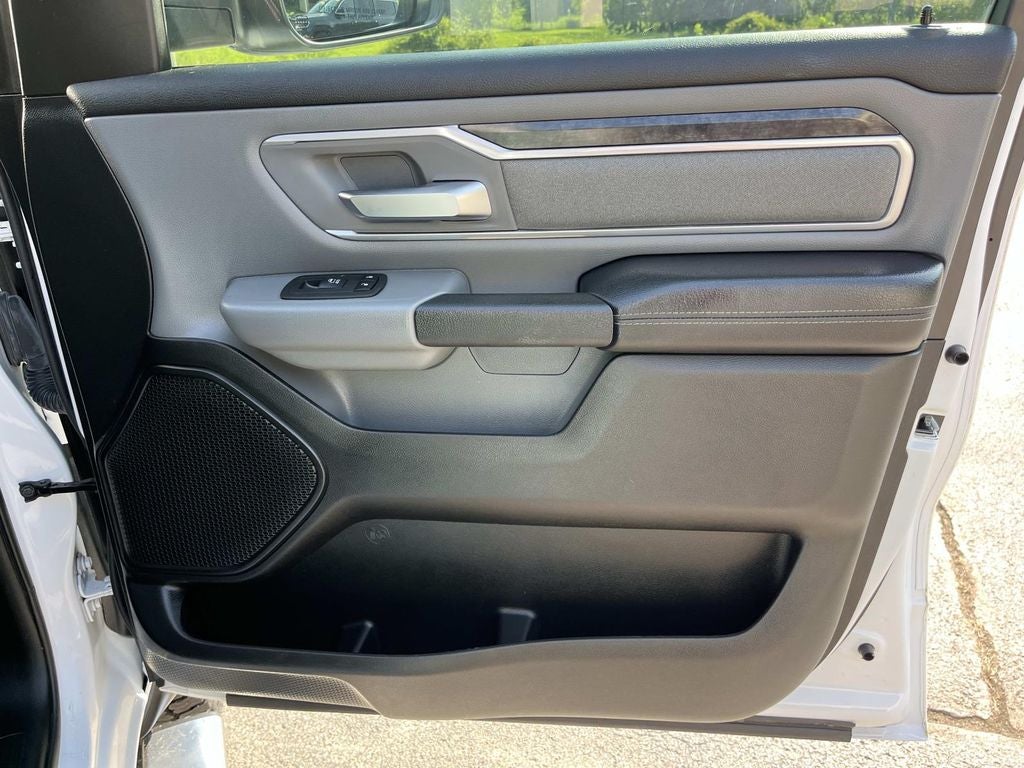 2021 RAM 1500 Big Horn Crew Cab 4x4 6'4' Box
