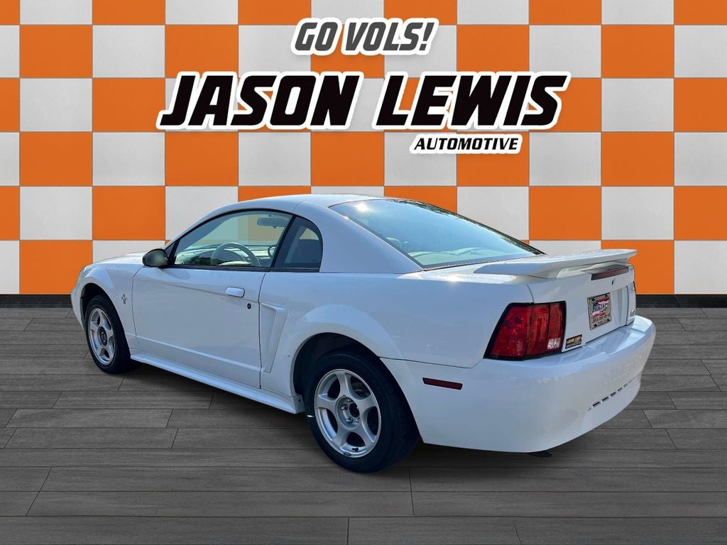 2003 Ford Mustang V6