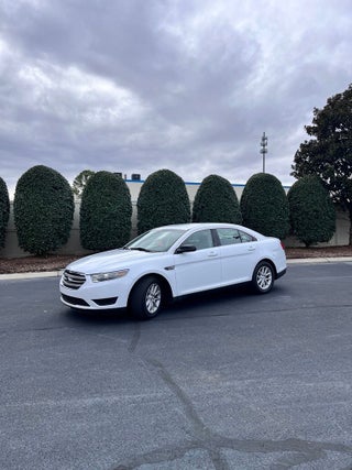 2015 Ford Taurus SE