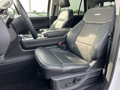 2025 Ford Expedition Max Platinum MAX
