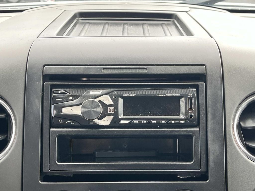 2004 Ford F-150 XLT