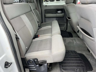 2004 Ford F-150 XLT