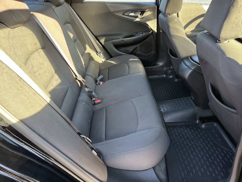 2020 Chevrolet Malibu FWD LS
