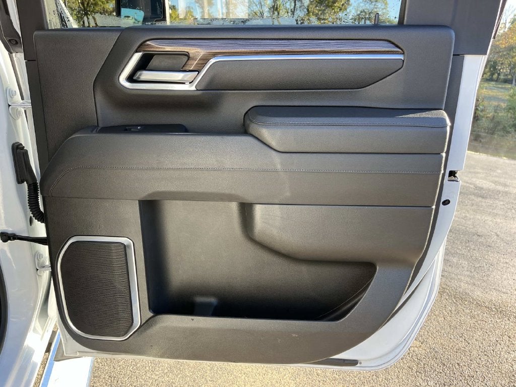 2025 Chevrolet Silverado 2500HD 4WD Crew Cab Standard Bed LT