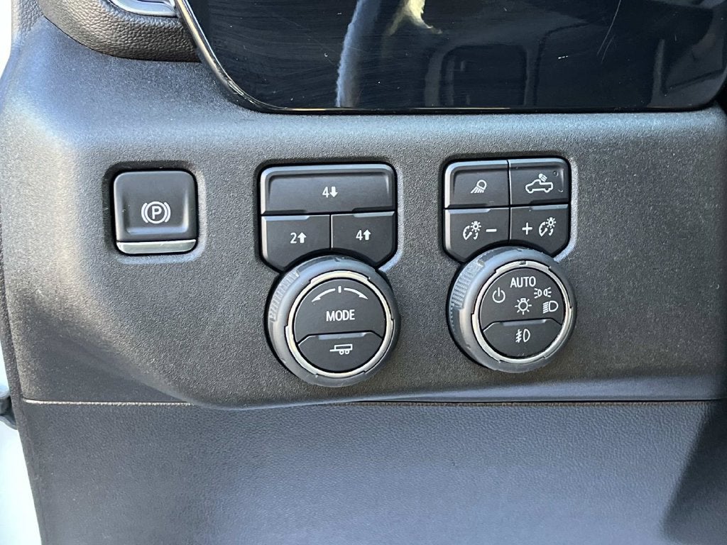 2025 Chevrolet Silverado 2500HD 4WD Crew Cab Standard Bed LT