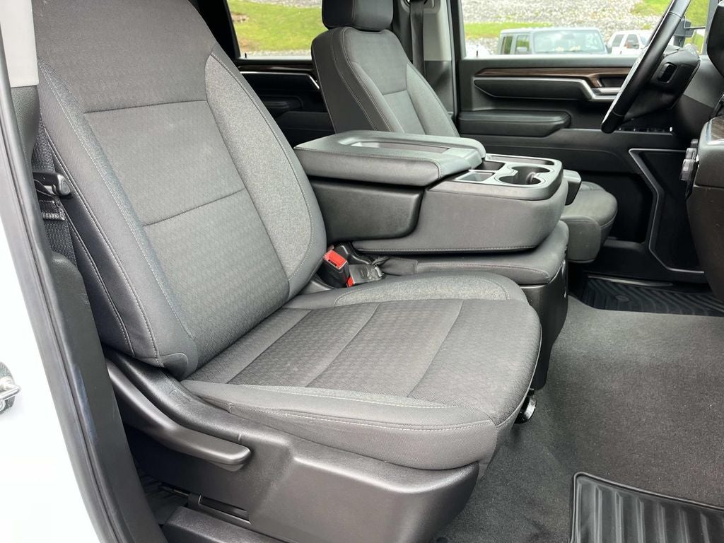 2025 Chevrolet Silverado 3500HD 4WD Crew Cab Long Bed LT