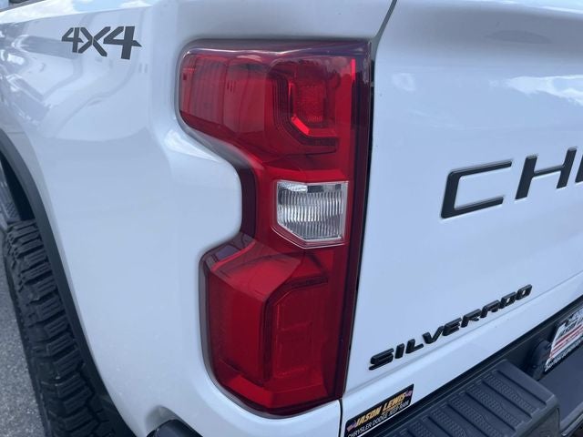2021 Chevrolet Silverado 2500HD 4WD Crew Cab Standard Bed Custom