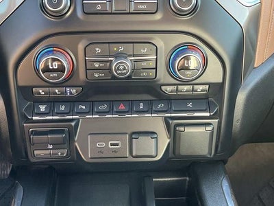 2022 Chevrolet Silverado 3500HD 4WD Crew Cab Long Bed High Country