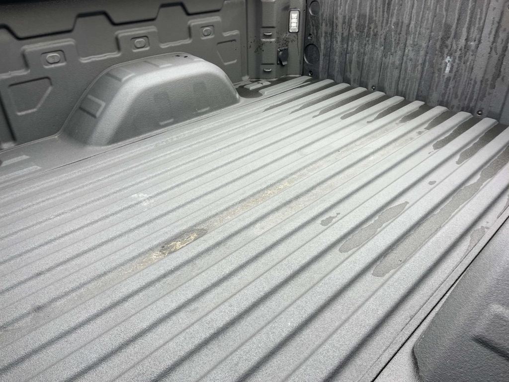 2025 Chevrolet Silverado 1500 4WD Crew Cab Standard Bed Custom