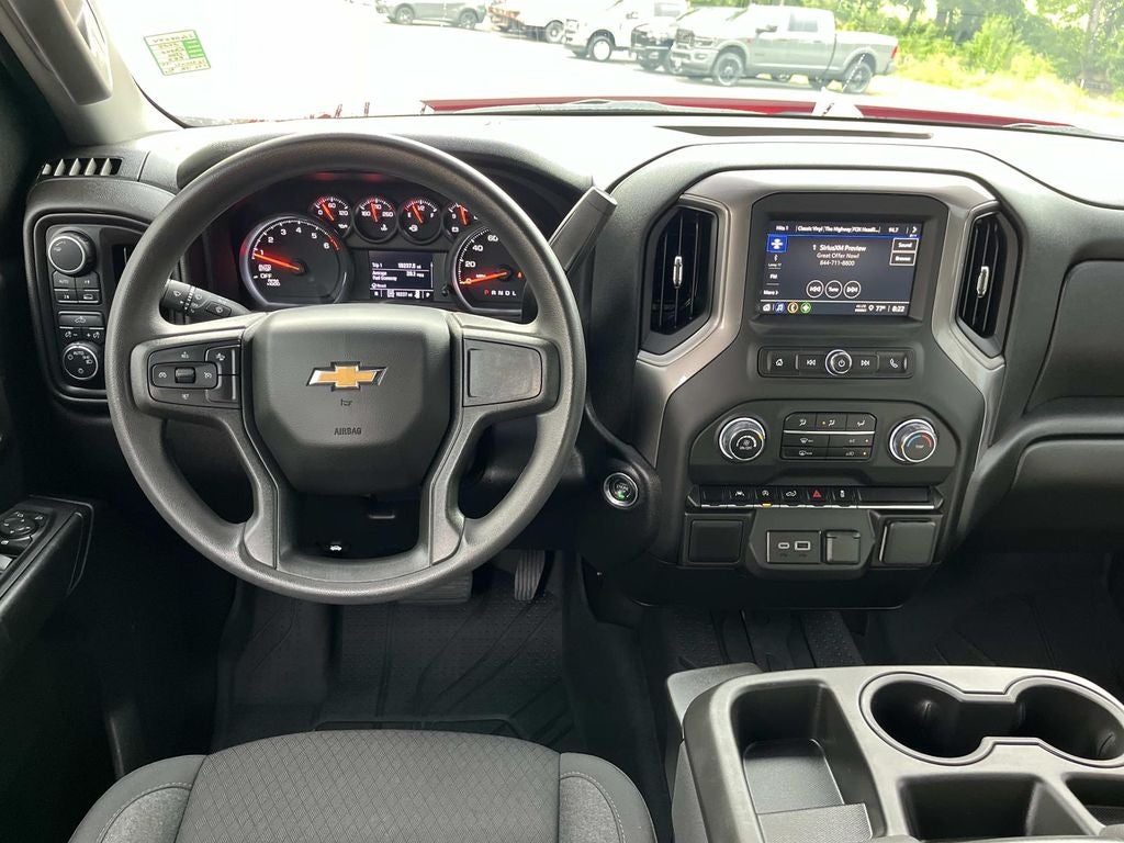 2025 Chevrolet Silverado 1500 4WD Crew Cab Standard Bed Custom