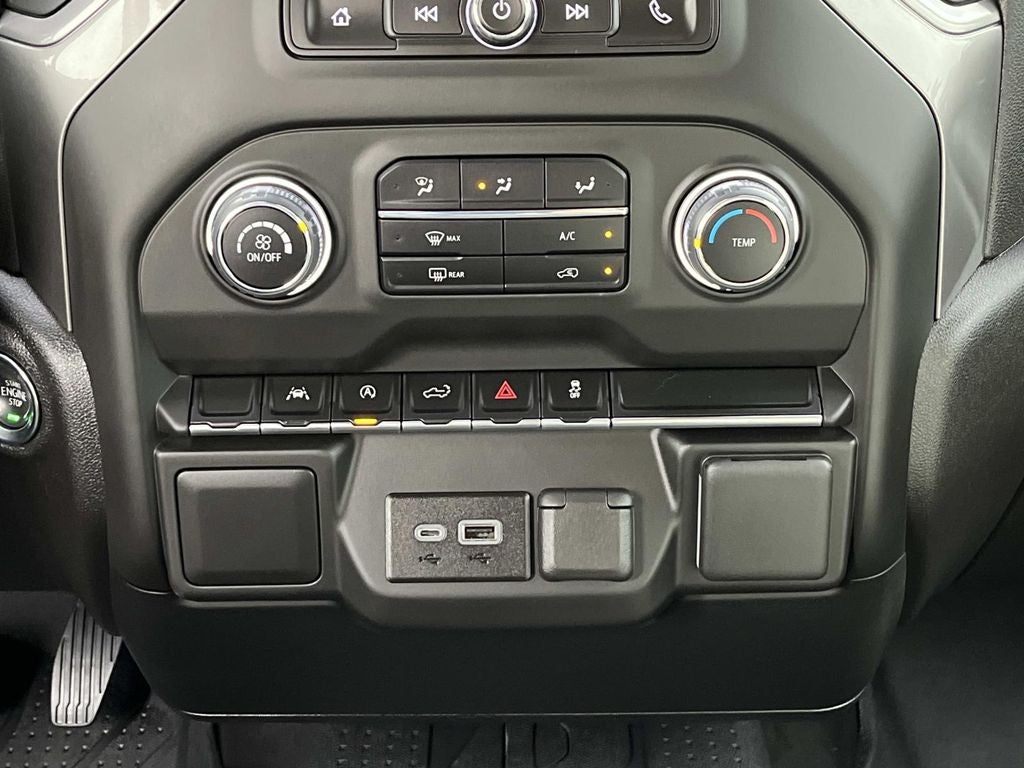 2025 Chevrolet Silverado 1500 4WD Crew Cab Standard Bed Custom