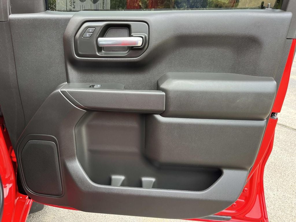 2025 Chevrolet Silverado 1500 4WD Crew Cab Standard Bed Custom