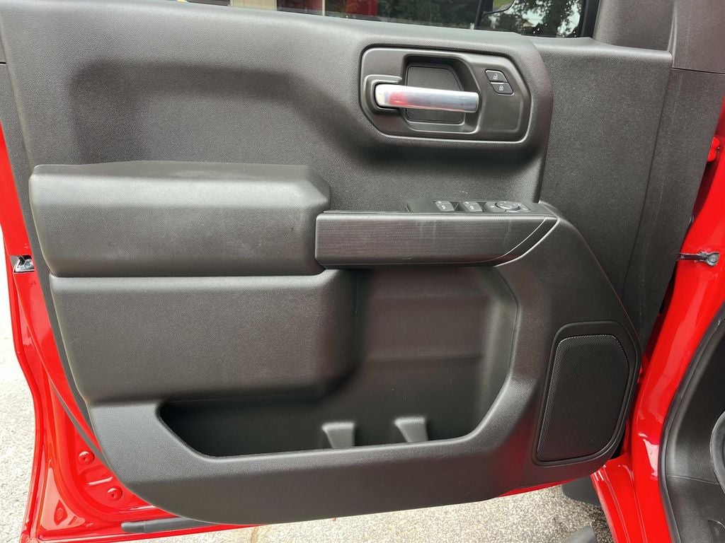 2025 Chevrolet Silverado 1500 4WD Crew Cab Standard Bed Custom