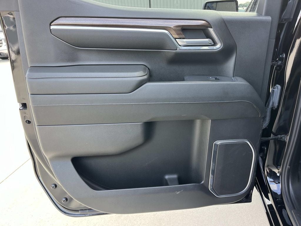 2023 Chevrolet Silverado 1500 4WD Crew Cab Standard Bed LT