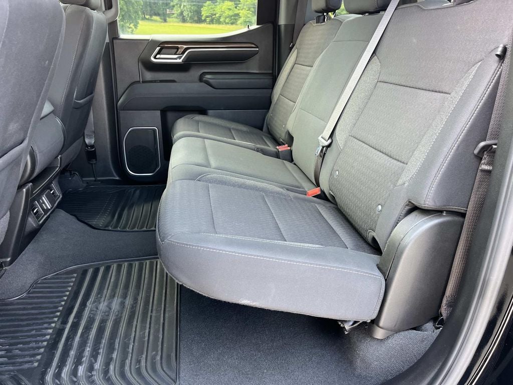 2023 Chevrolet Silverado 1500 4WD Crew Cab Standard Bed LT