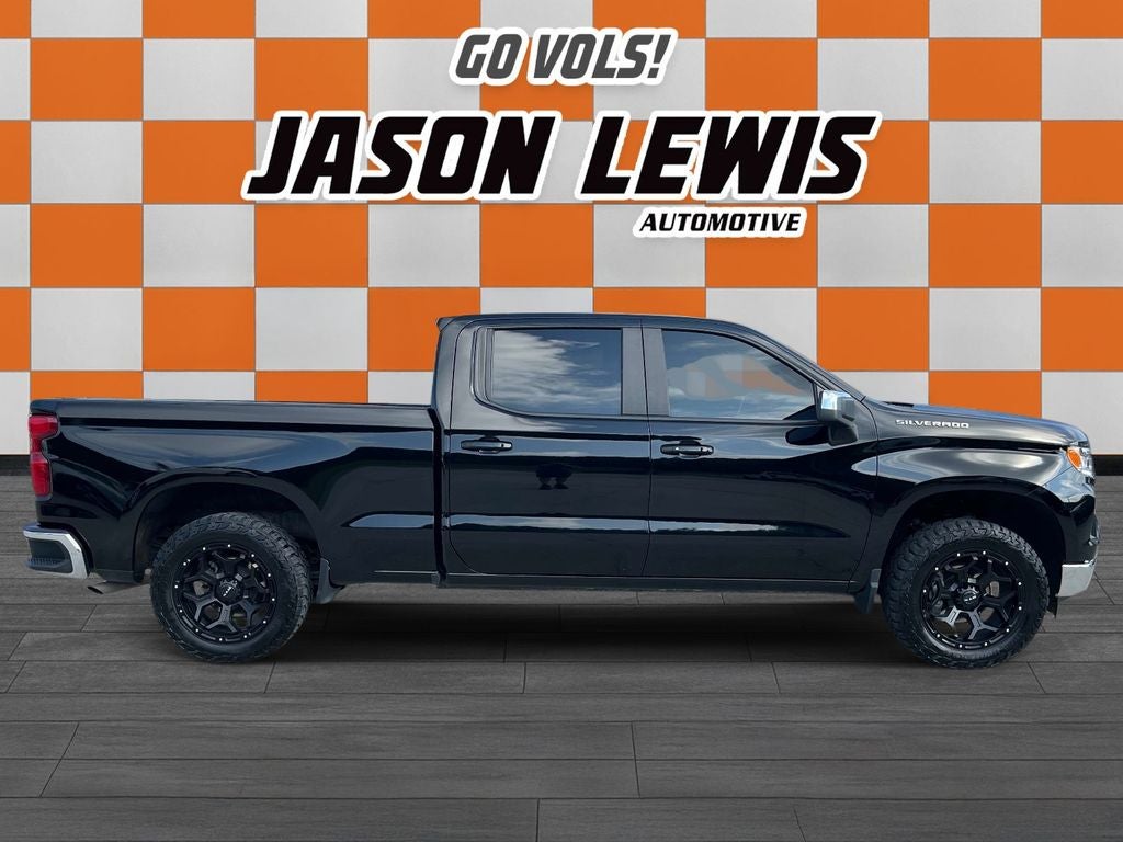 2023 Chevrolet Silverado 1500 4WD Crew Cab Standard Bed LT