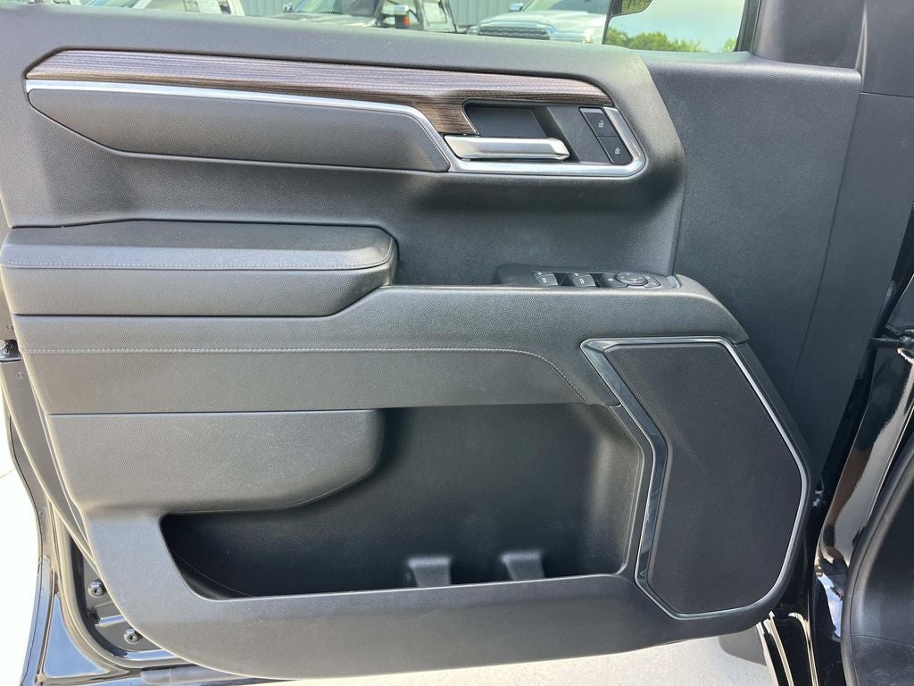 2023 Chevrolet Silverado 1500 4WD Crew Cab Standard Bed LT