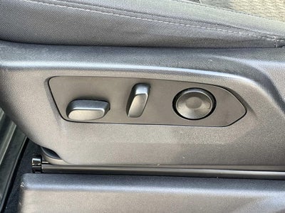 2023 Chevrolet Silverado 1500 4WD Crew Cab Standard Bed LT