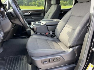 2023 Chevrolet Silverado 1500 4WD Crew Cab Standard Bed LT