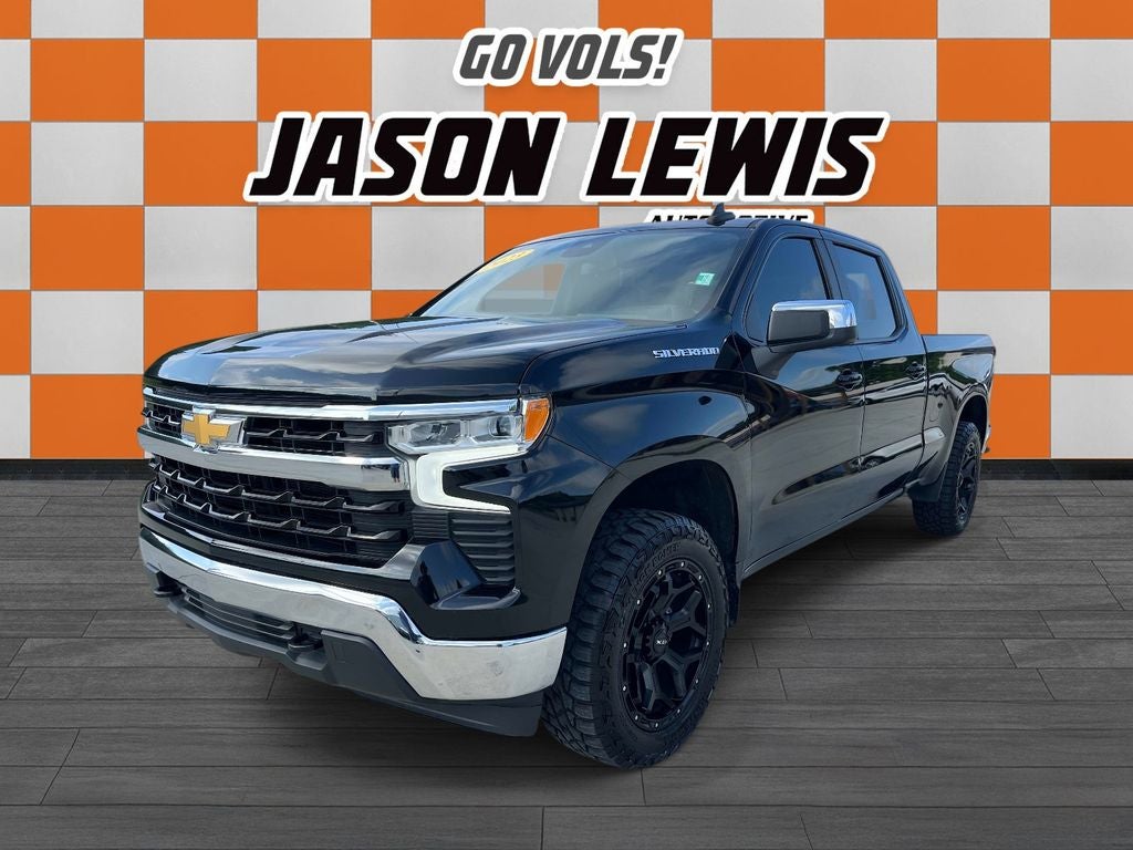 2023 Chevrolet Silverado 1500 4WD Crew Cab Standard Bed LT
