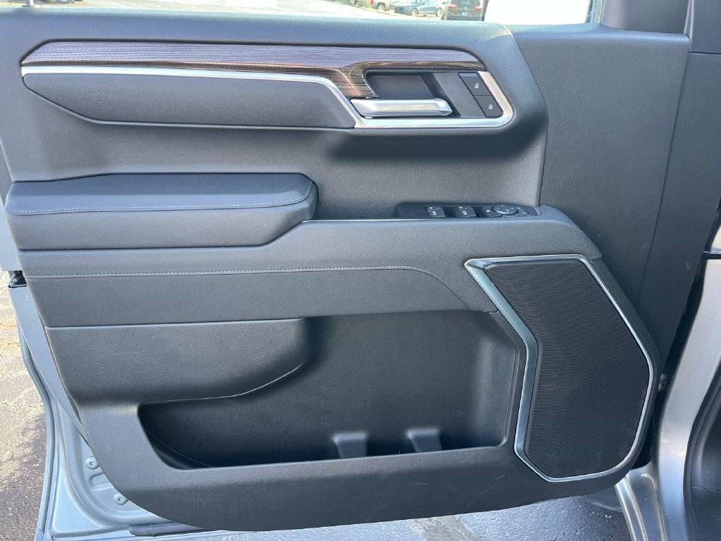 2026 Chevrolet Silverado 1500 4WD Crew Cab Standard Bed LT