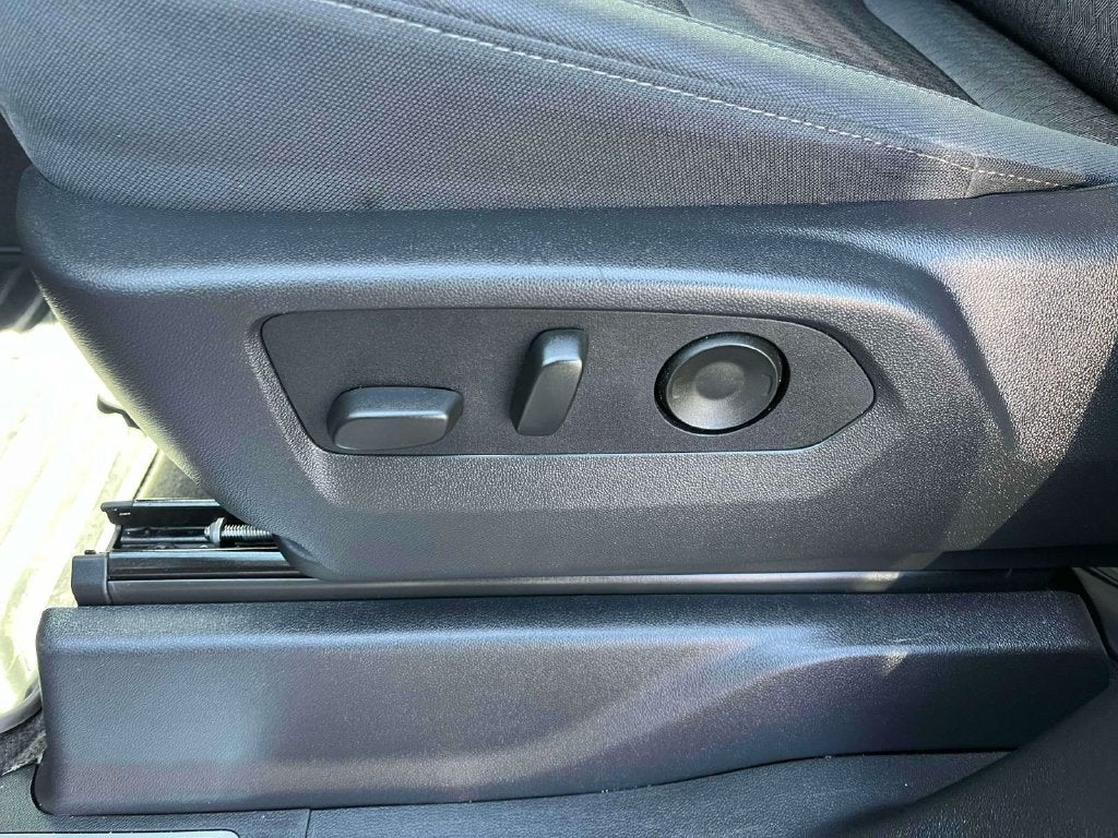 2026 Chevrolet Silverado 1500 4WD Crew Cab Standard Bed LT