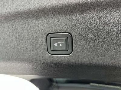 2021 GMC Yukon 2WD SLT
