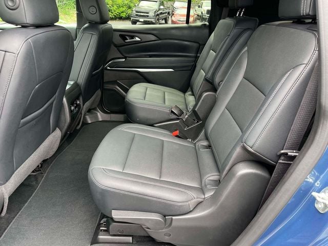 2025 Chevrolet Traverse FWD LT