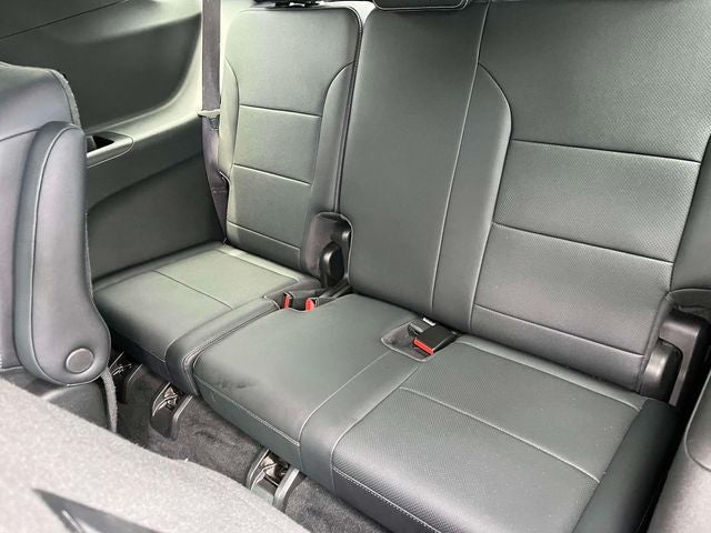 2025 Chevrolet Traverse FWD LT