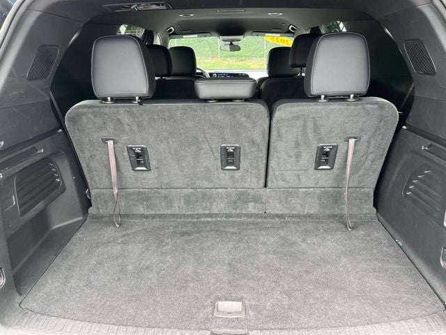 2025 Chevrolet Traverse FWD LT
