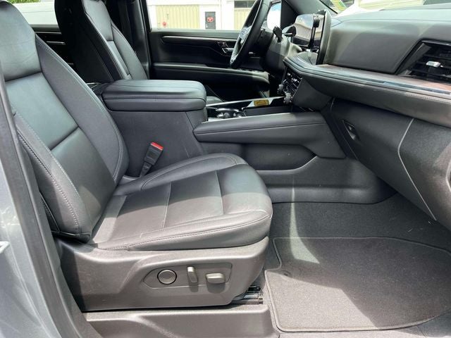 2025 Chevrolet Tahoe 4WD LT