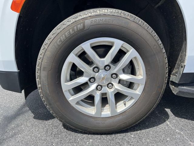 2024 Chevrolet Suburban 4WD LT