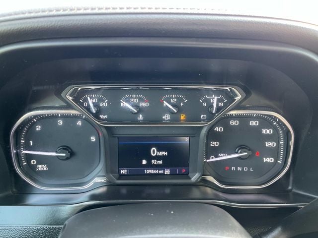 2022 GMC Sierra 2500HD 4WD Crew Cab Standard Bed AT4