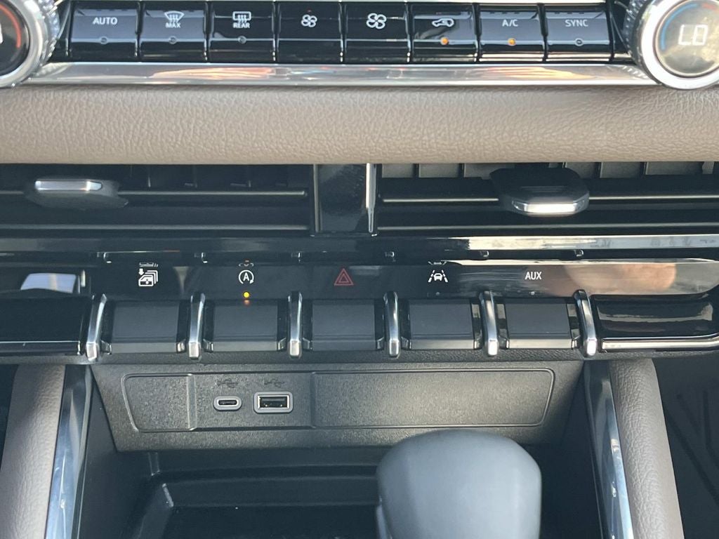 2025 GMC Canyon 4WD Denali