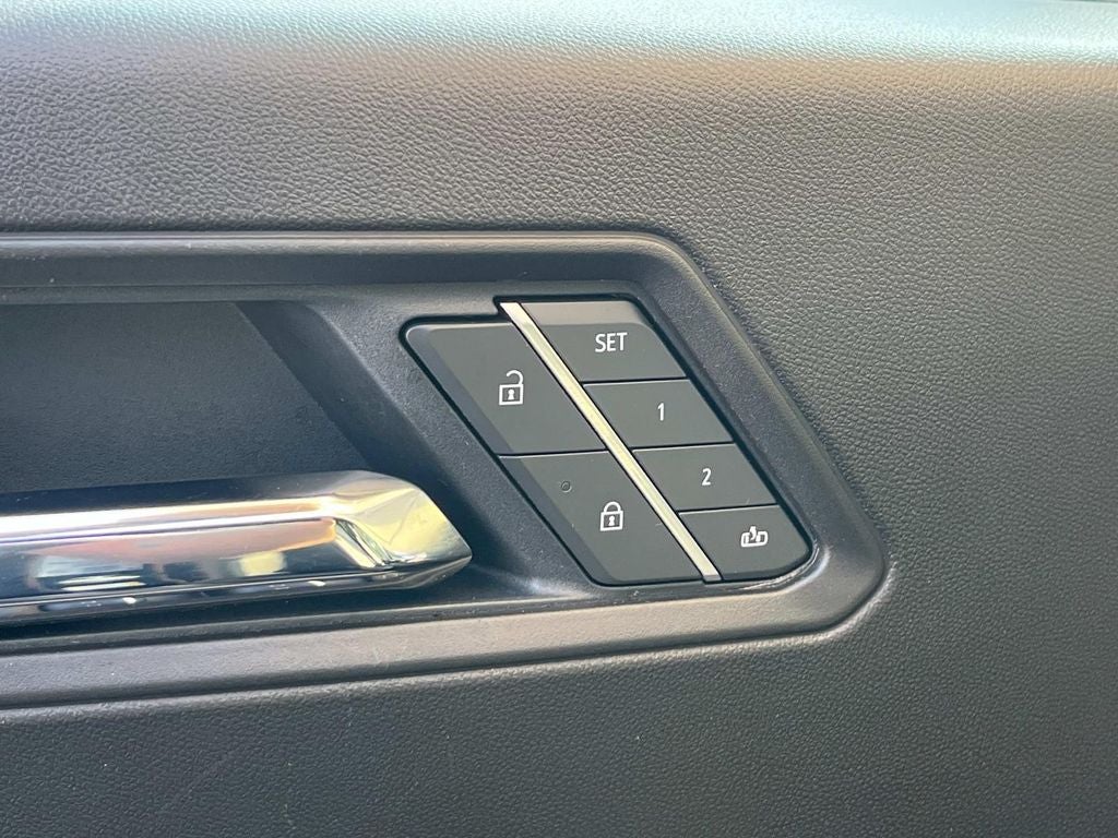 2025 GMC Canyon 4WD Denali