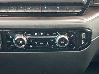 2025 GMC Sierra 1500 4WD Crew Cab Short Box SLT