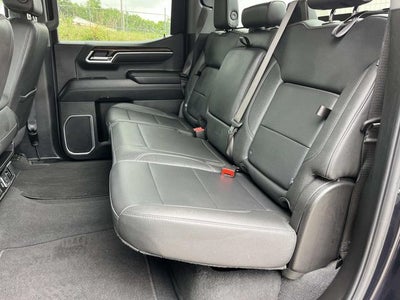 2025 GMC Sierra 1500 4WD Crew Cab Short Box SLT