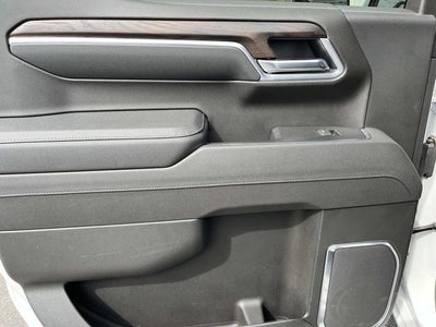 2025 GMC Sierra 1500 4WD Crew Cab Short Box SLT