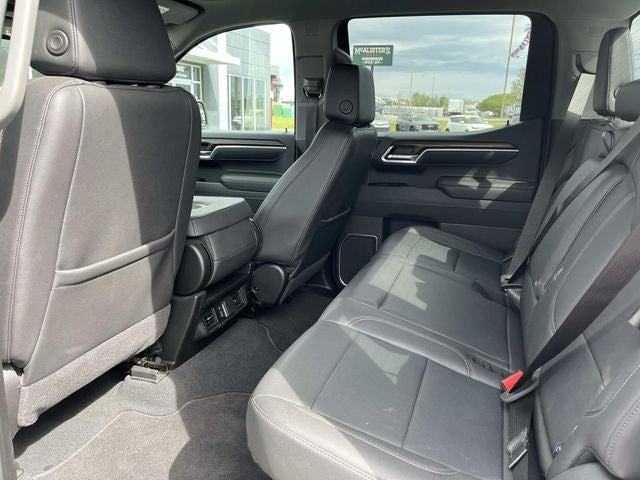 2025 GMC Sierra 1500 4WD Crew Cab Short Box SLT