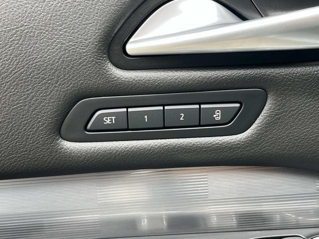2025 Cadillac XT4 AWD Premium Luxury