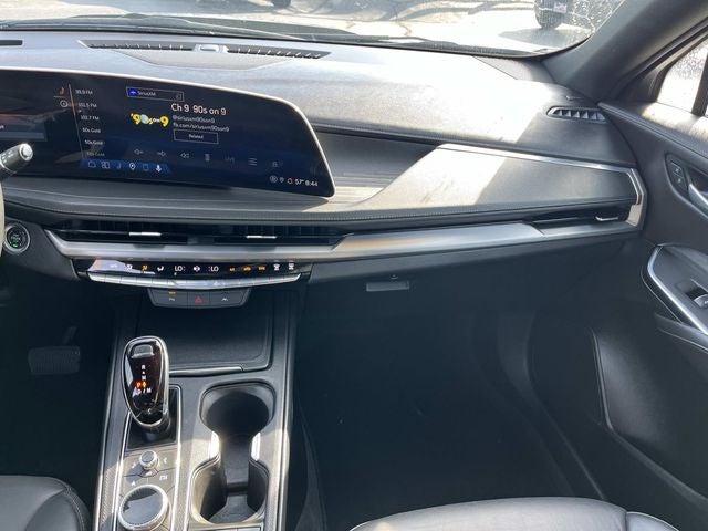 2025 Cadillac XT4 AWD Premium Luxury